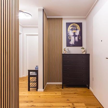 A&V Apartments Wunderschoene Penthouse Wohnung Мёрс Экстерьер фото