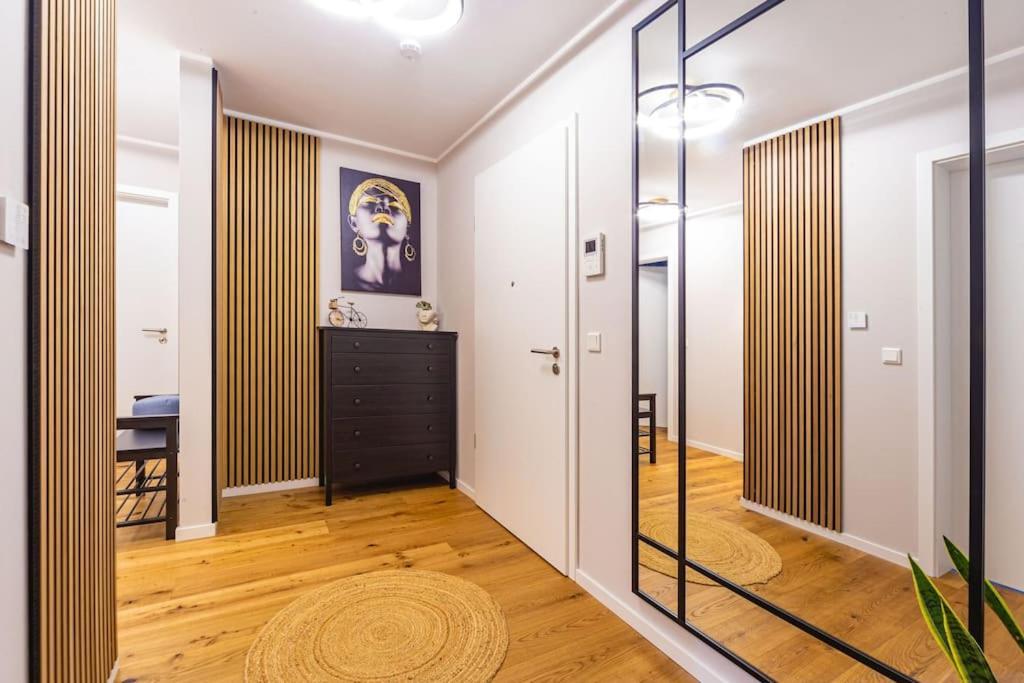 A&V Apartments Wunderschoene Penthouse Wohnung Мёрс Экстерьер фото